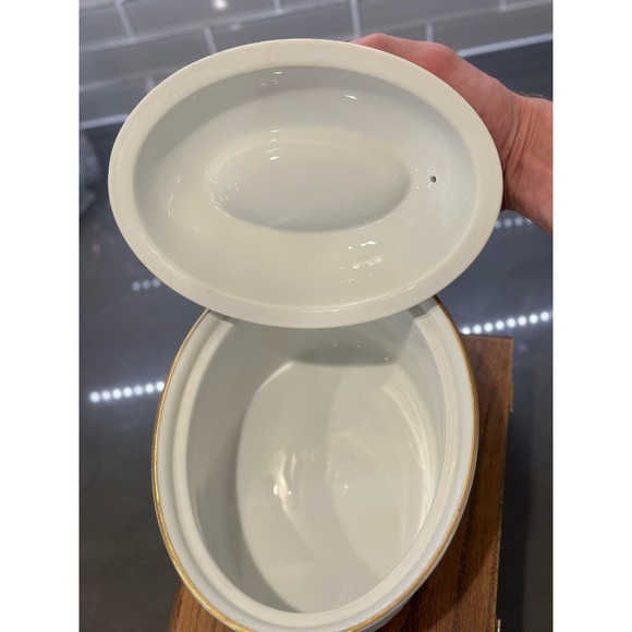 Royal Worcester Vine Harvest Gold Trim Lidded Oval Casserole Dish - Picture 4 of 6